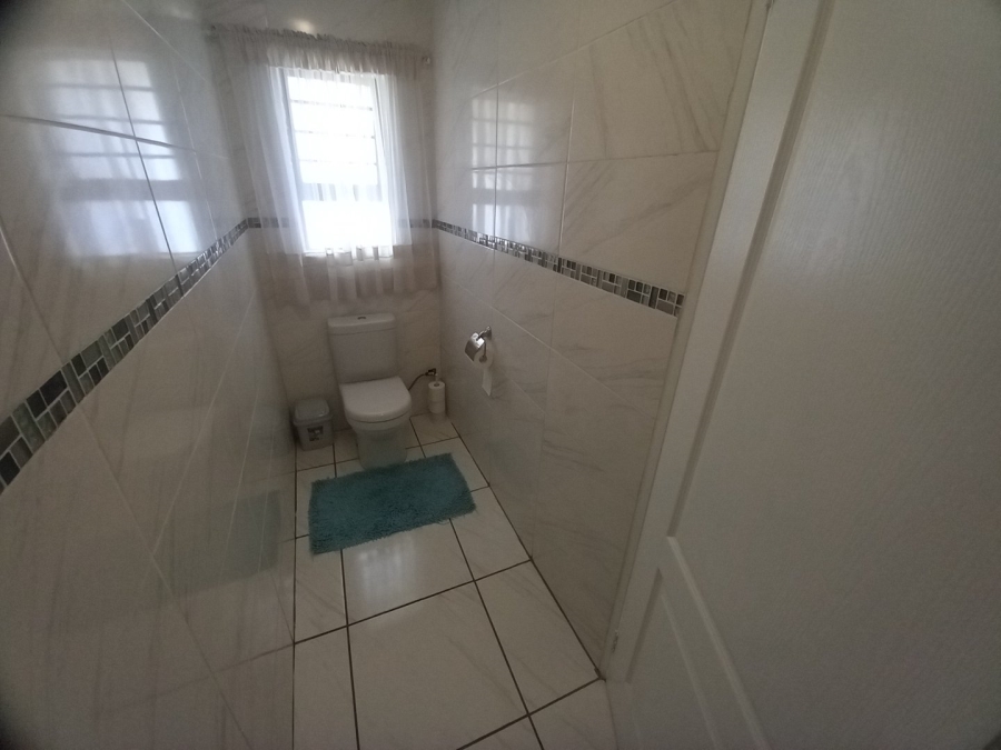 4 Bedroom Property for Sale in Roodia Free State
